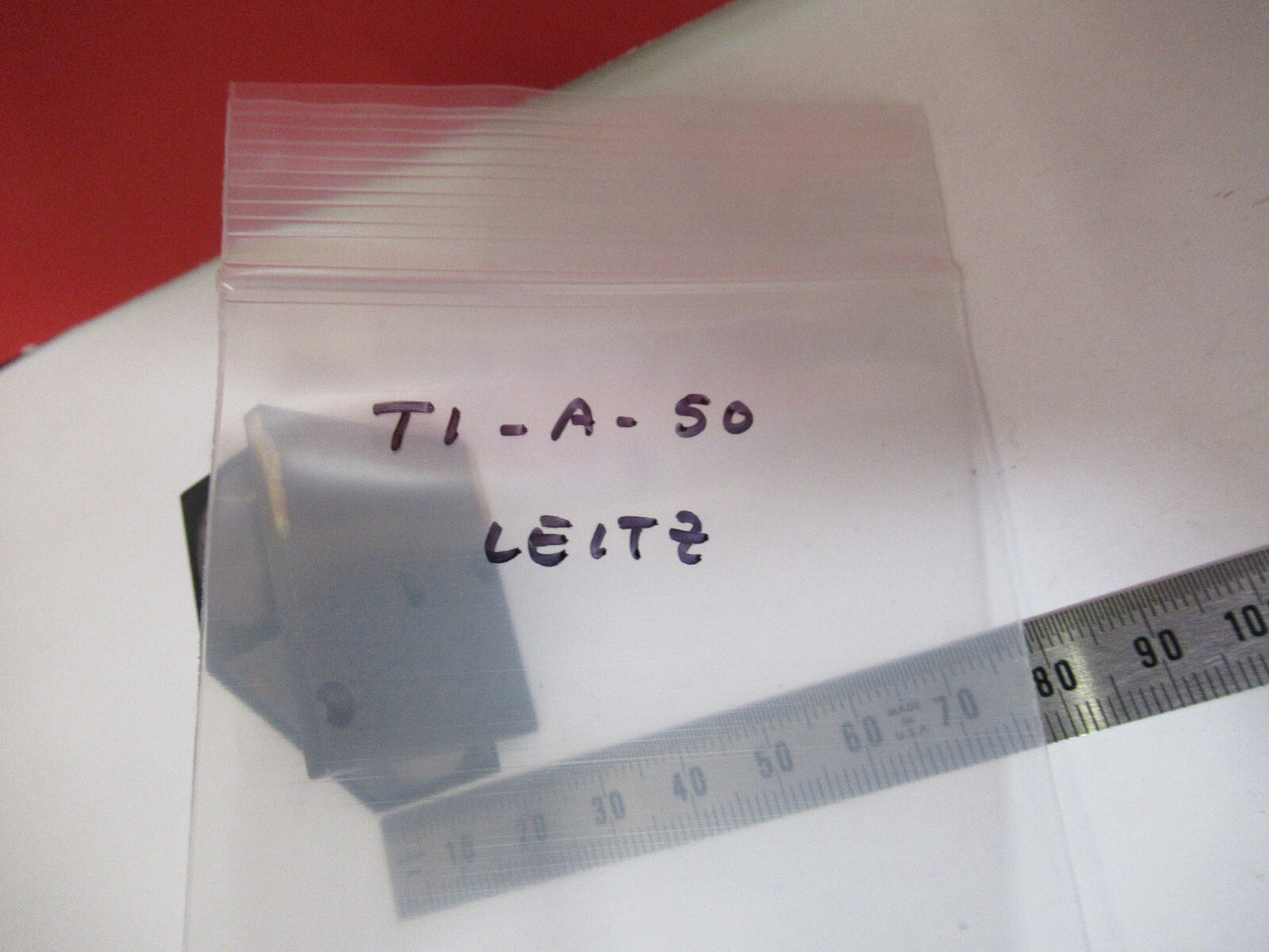 LEITZ WETZLAR GERMANY GLASS PRISM HEAD MICROSCOPE PART AS PICTURED T1-A-50