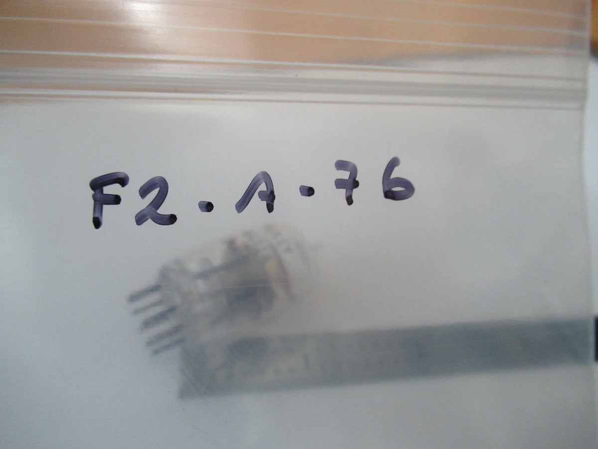 Rare Quartz Crystal Resonator Frequency 3 MHz Bliley Electric Co. BG71A Glass Package