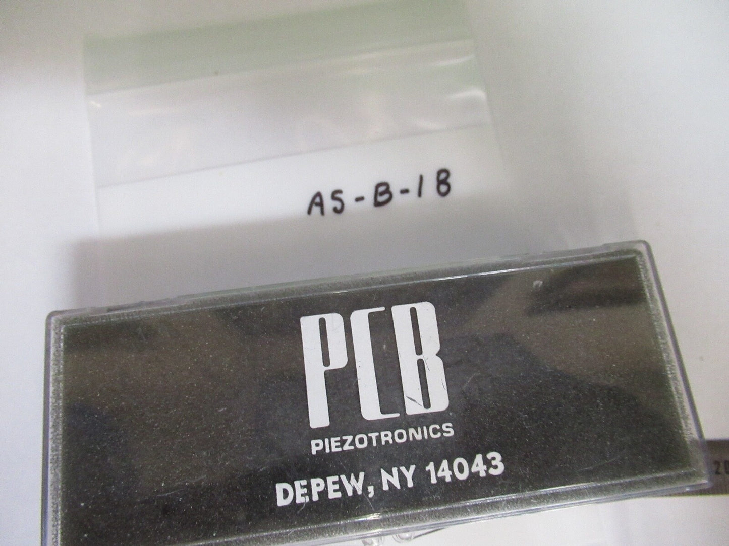 PCB PIEZOTRONICS AMPLIFIER 422E12/C for MICROPHONE SENSOR AS PIC A5-B-18