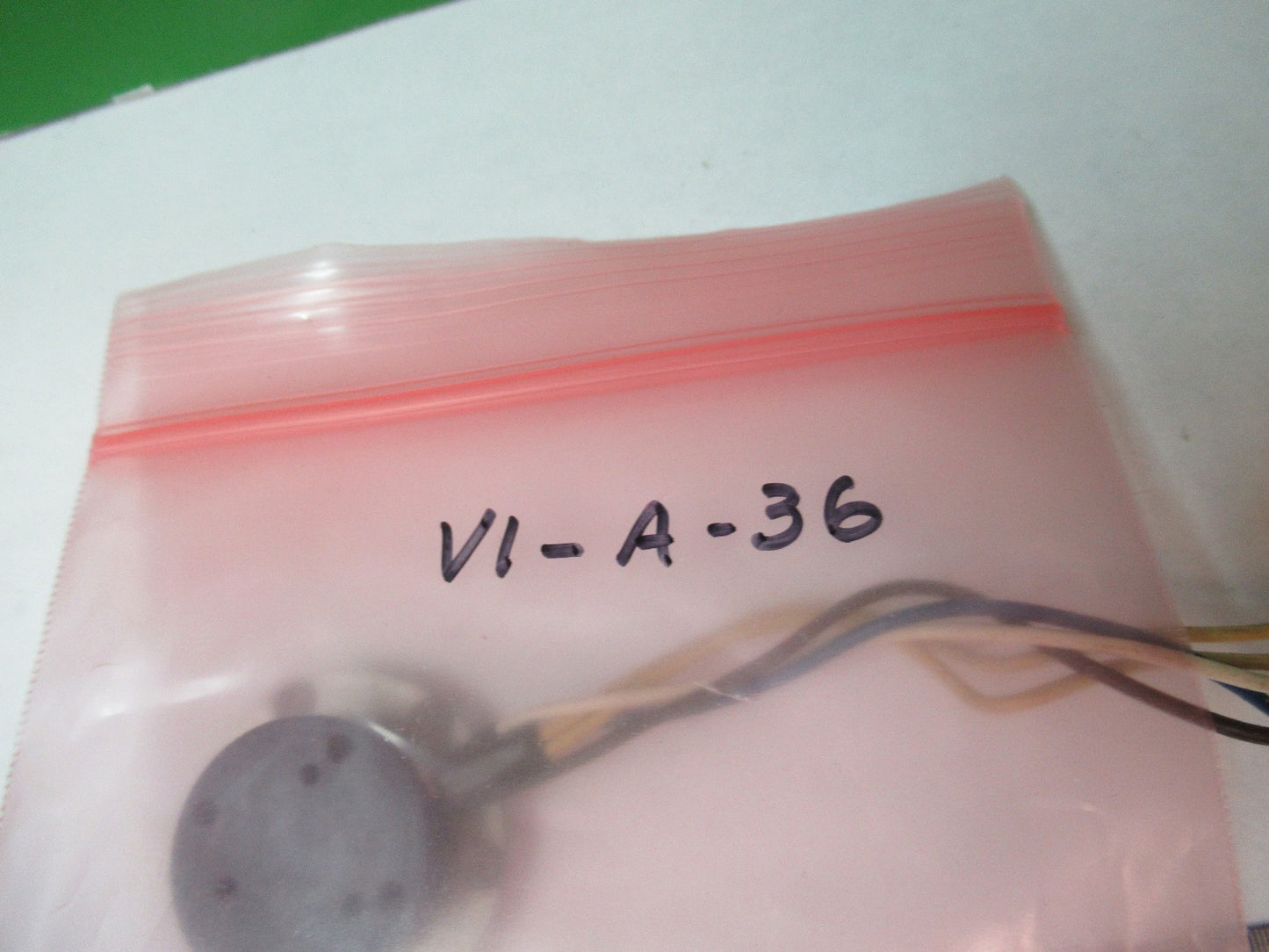 OPTICAL DEVICE PHOTODIODE DETECTOR MIL SPEC OPTICS AS PICTURED V1-A-36