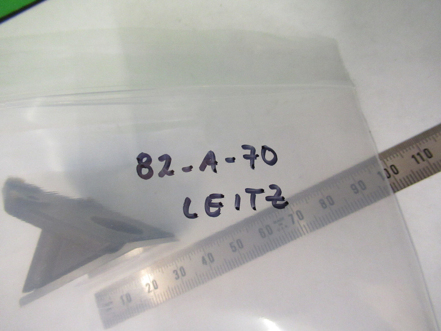 LEITZ WEZLAR BEAM SPLITTER OPTICS MICROSCOPE PART AS PICTURED 82-A-70