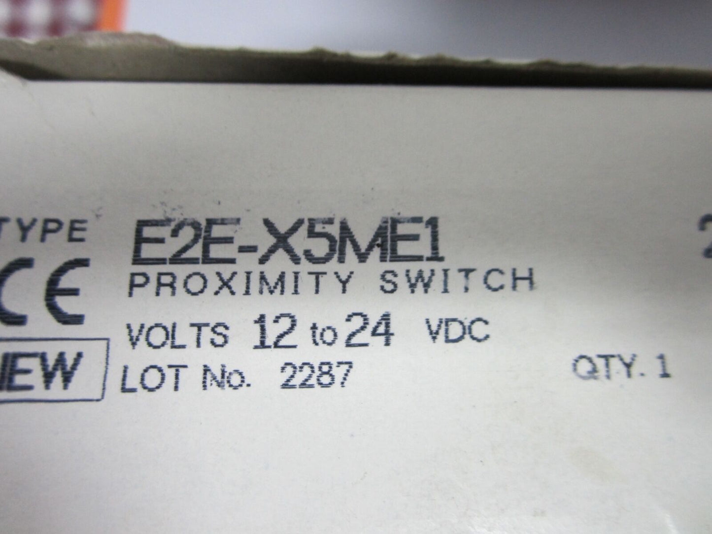 OMRON PROXIMITY SWITCH E2E-X5ME1 AS IS BIN#J9