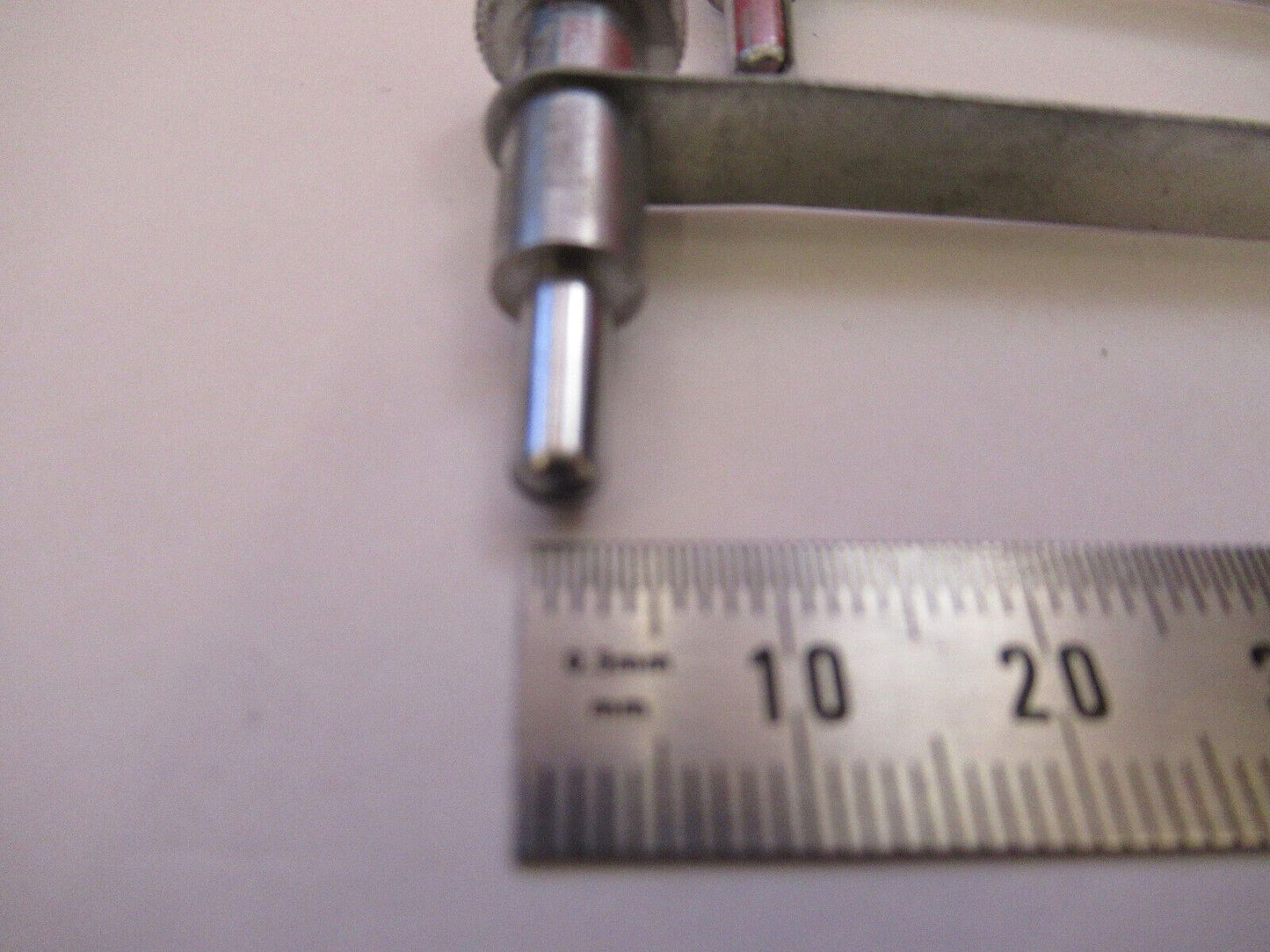 STEREO OLYMPUS JAPAN PAIR CLIPS STAGE MICROSCOPE PART AS PICTURED Q2-103