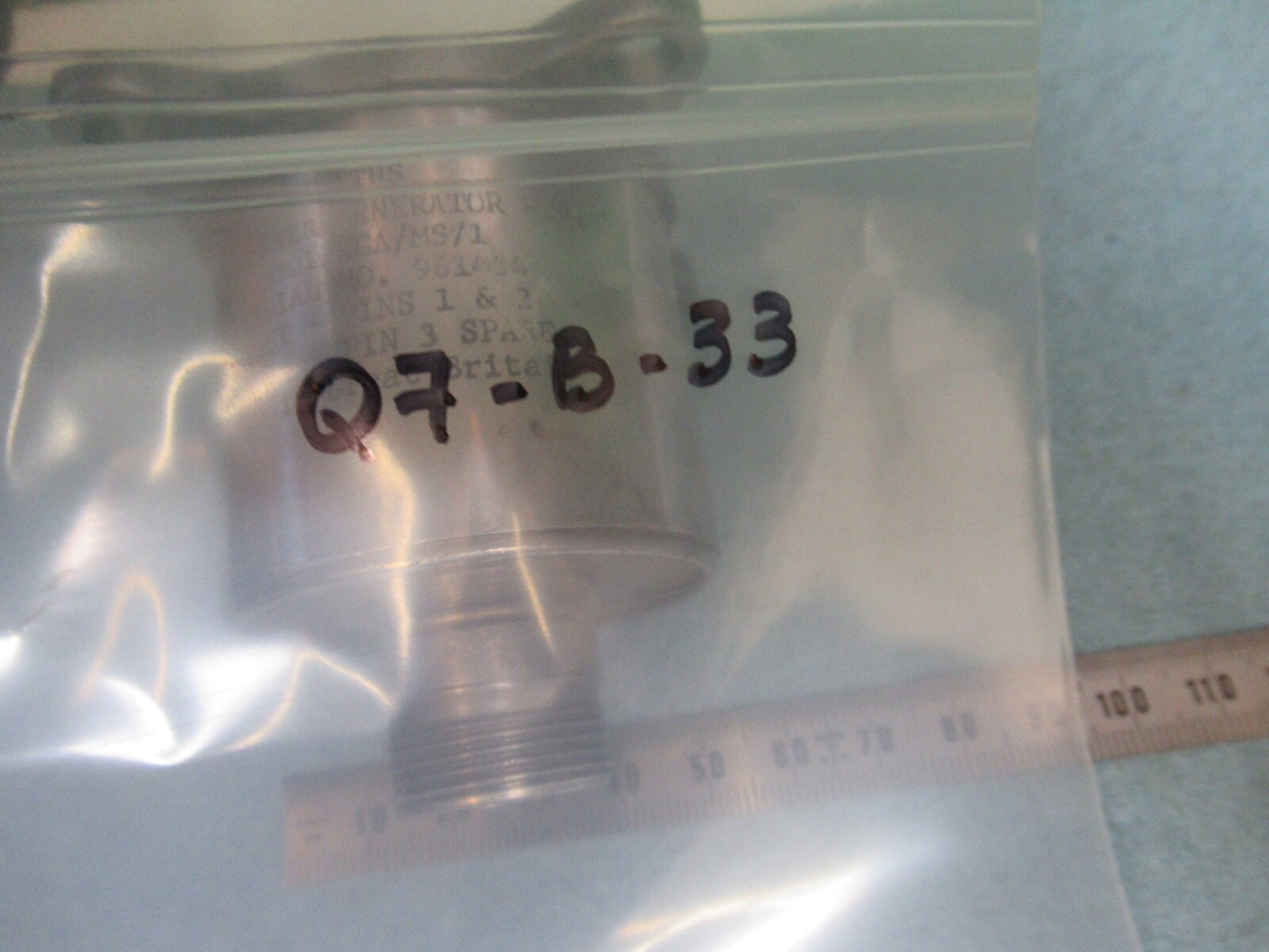 FOR PARTS TACHOMETER GENERATOR 3301 KGA/MS/1 SMITHS UK AS IS AS PICTURED Q7-B-33