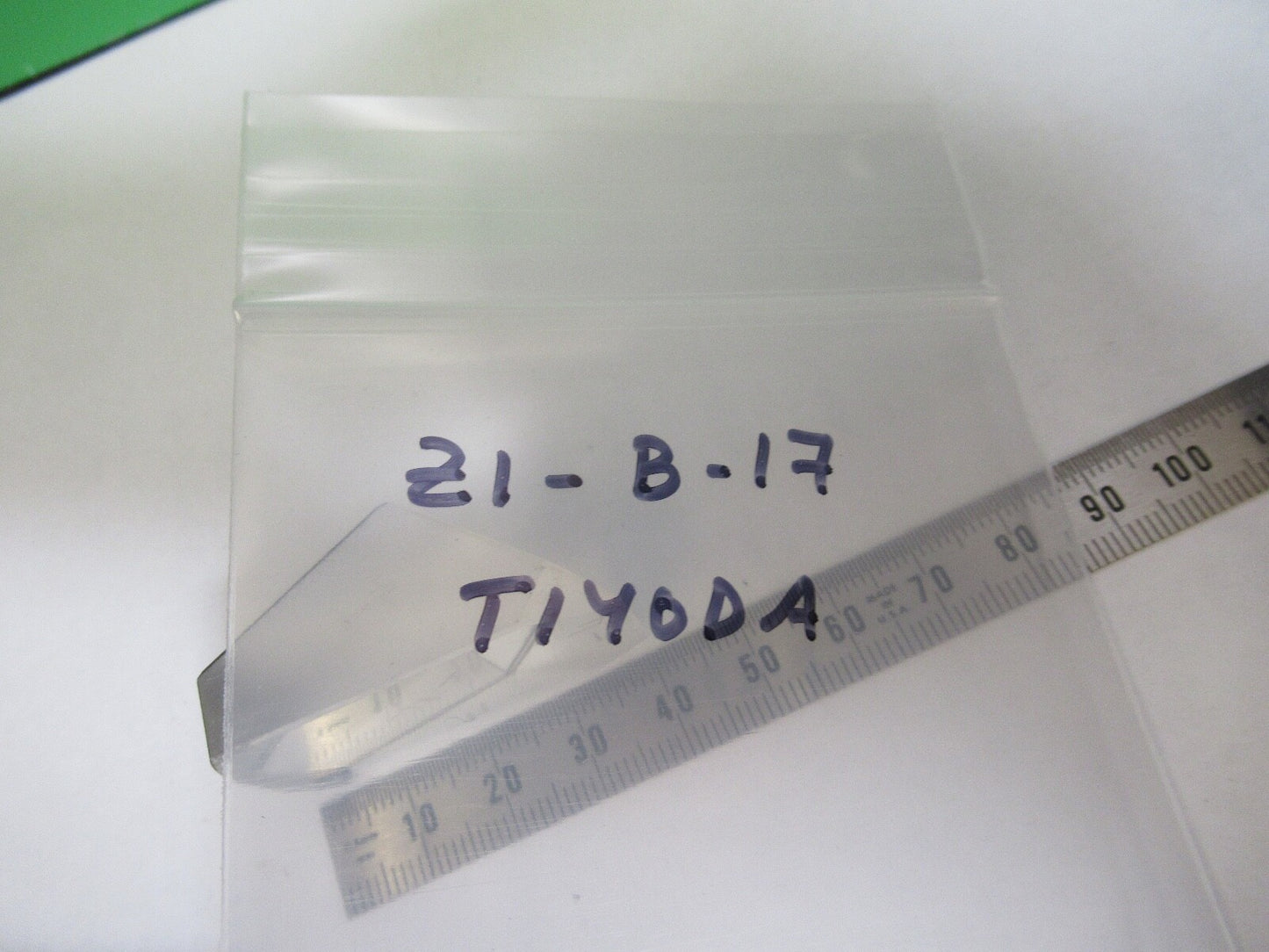 TIYODA TOKIO JAPAN GLASS PRISM OPTICS MICROSCOPE PART Z1-B-17