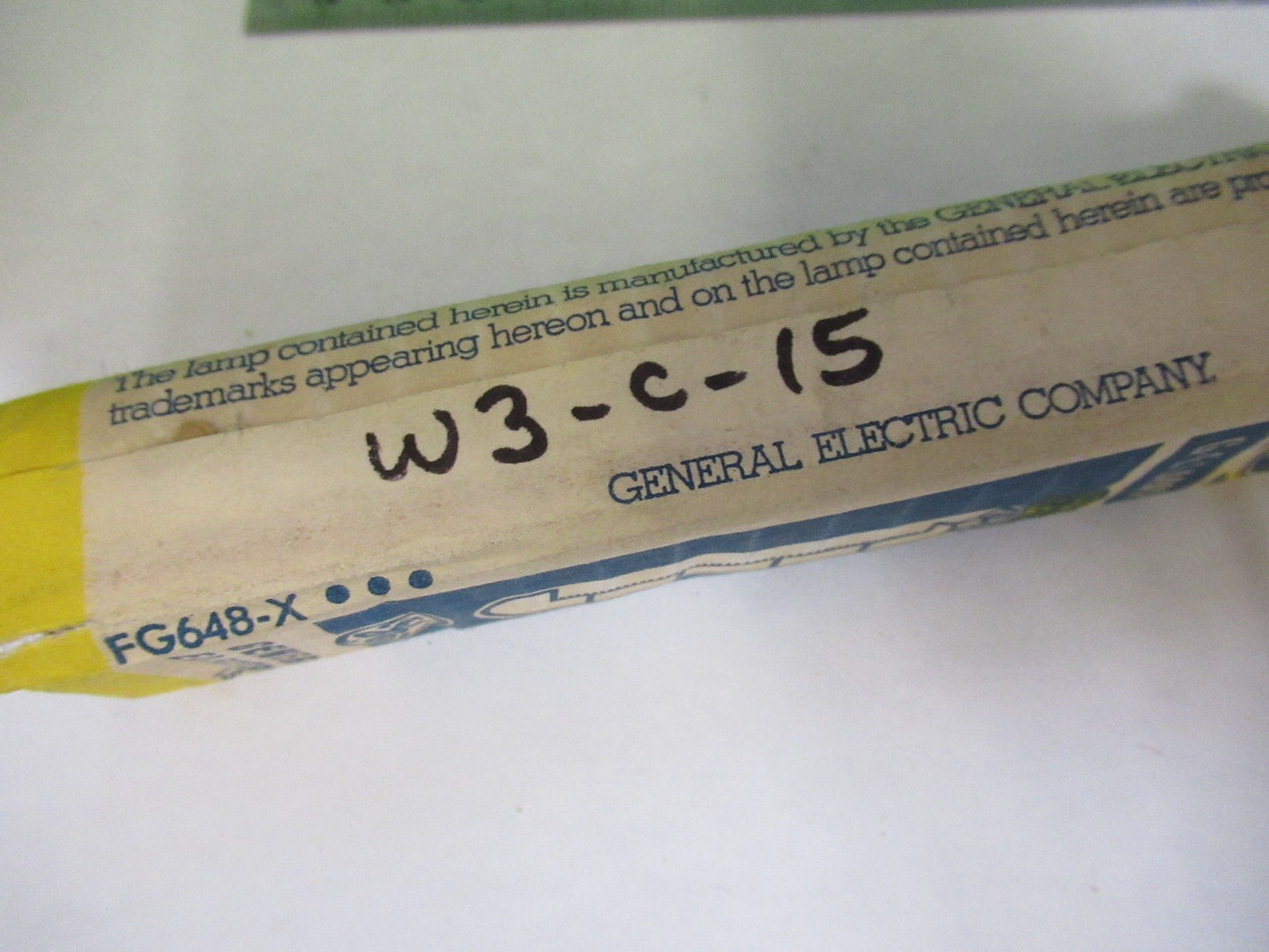 LAMP BULB GE 25W 120V RARE BULB FG648-X AS PICTURED W3-C-15