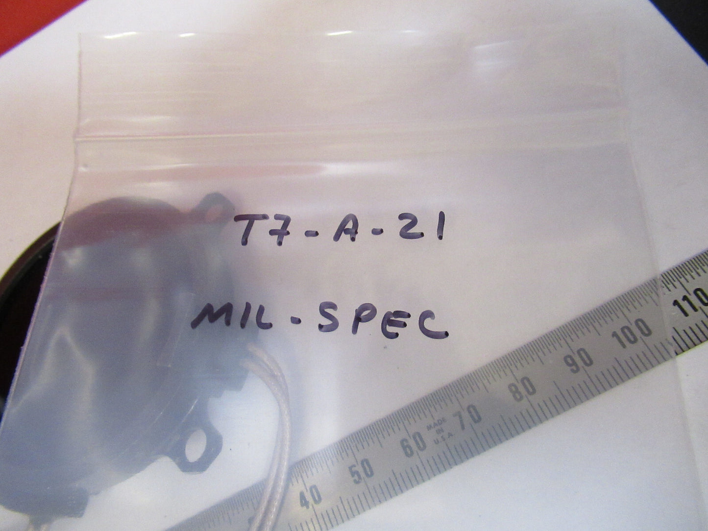 OPTICAL MIL SPEC DEVICE RED DARK FILTER LASER OPTICS AS PICTURED T7-A-21
