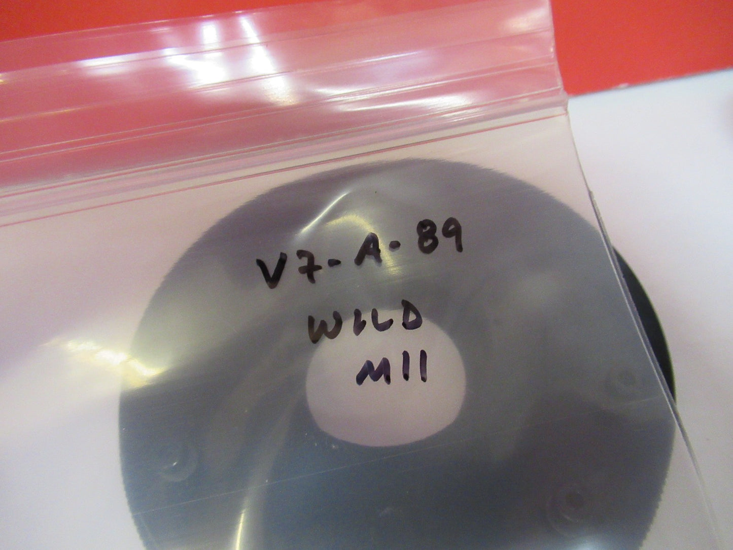 WILD SWISS M11 HEERBRUG STAGE TABLE SPECIMEN MICROSCOPE PART AS PICTURED V7-A-89