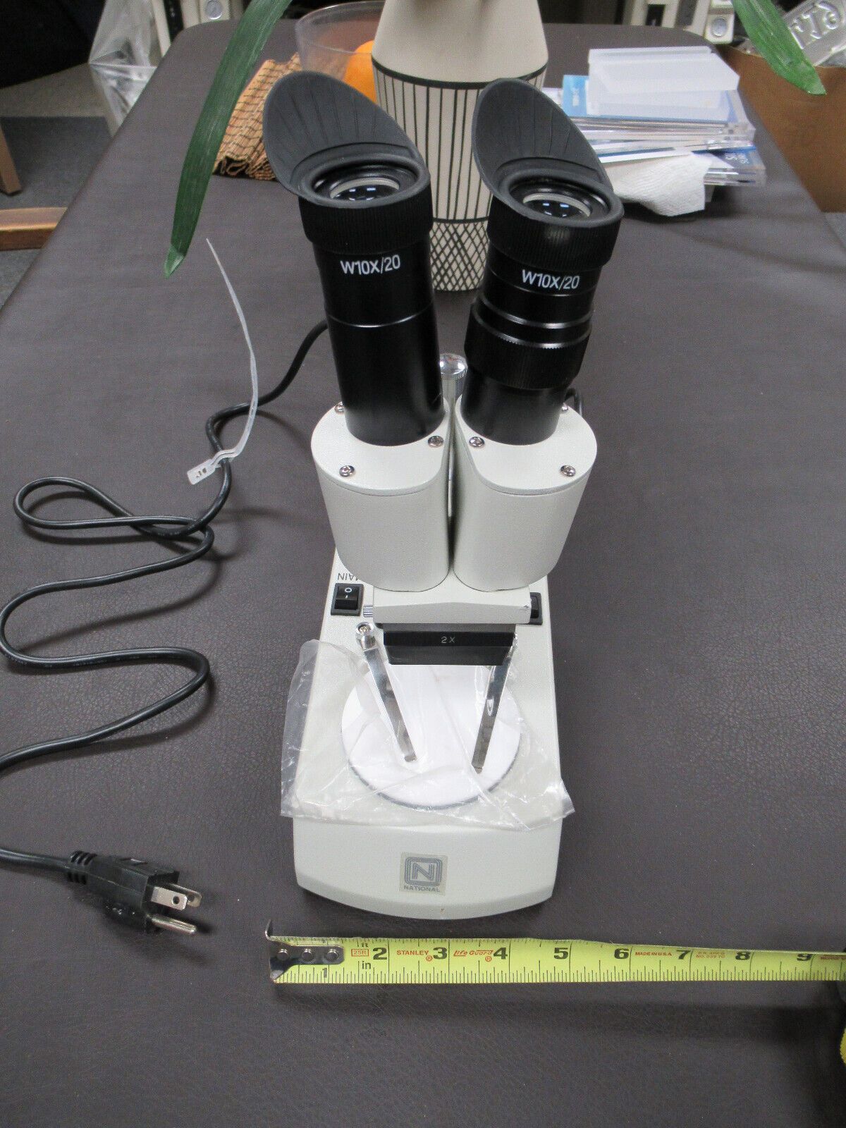 NATIONAL STEREO MICROSCOPE GOOD CONDITION BOTH LAMPS WORK AS PICTURED TC-3