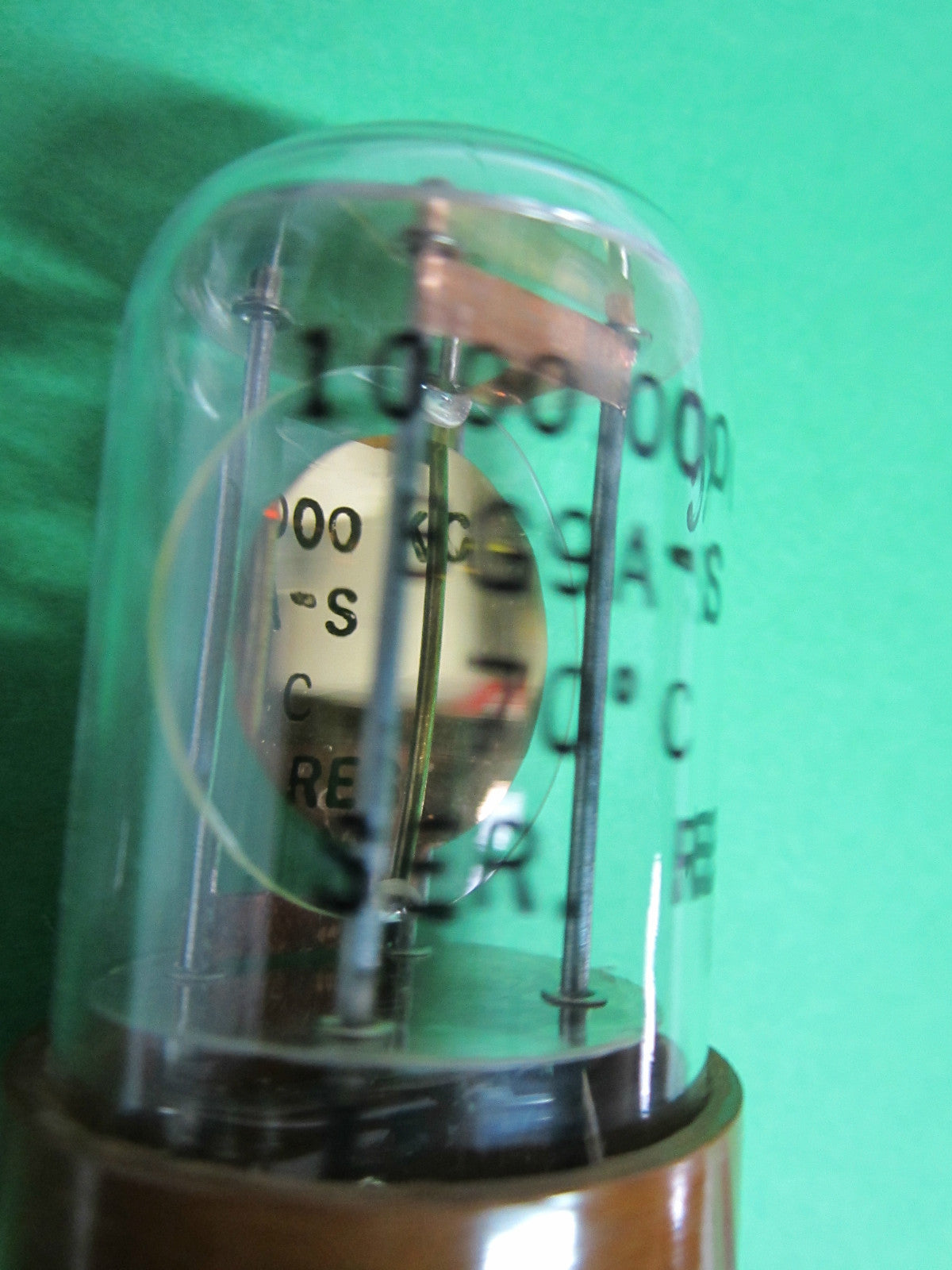 Bliley Electric Co. Quartz BG9A-S Glass Envelope Resonator Frequency 1 MHz Huge Blank