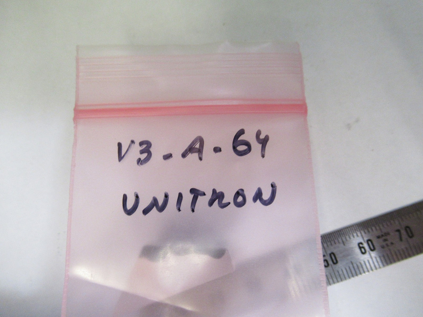 ANTIQUE UNITRON JAPAN GLASS PRISM OPTICS MICROSCOPE PART AS PICTURED V3-A-64