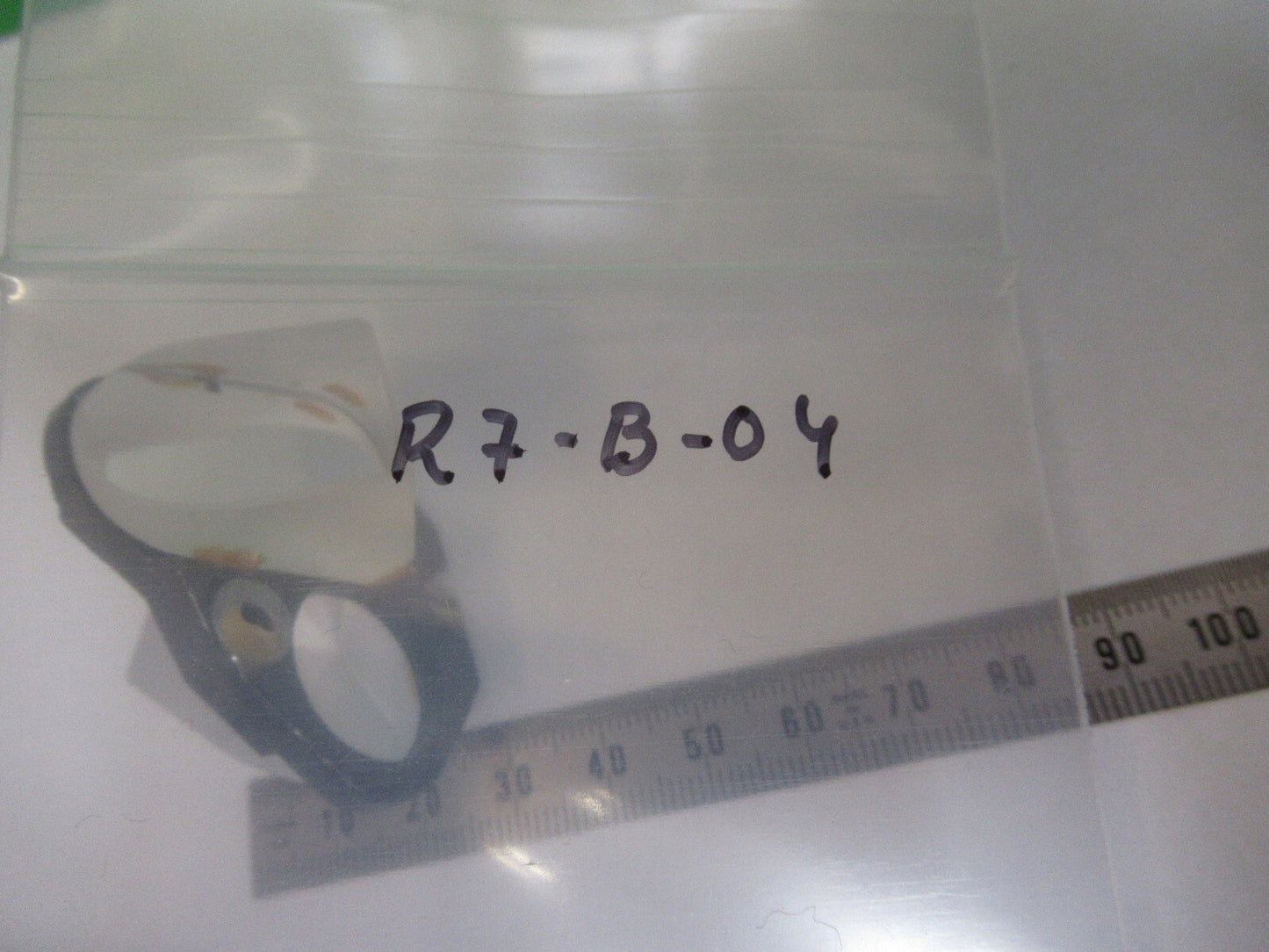 GLASS PRISM ASSEMBLY OPTICS STEREO MICROSCOPE PART AS PICTURED #R7-B-04x