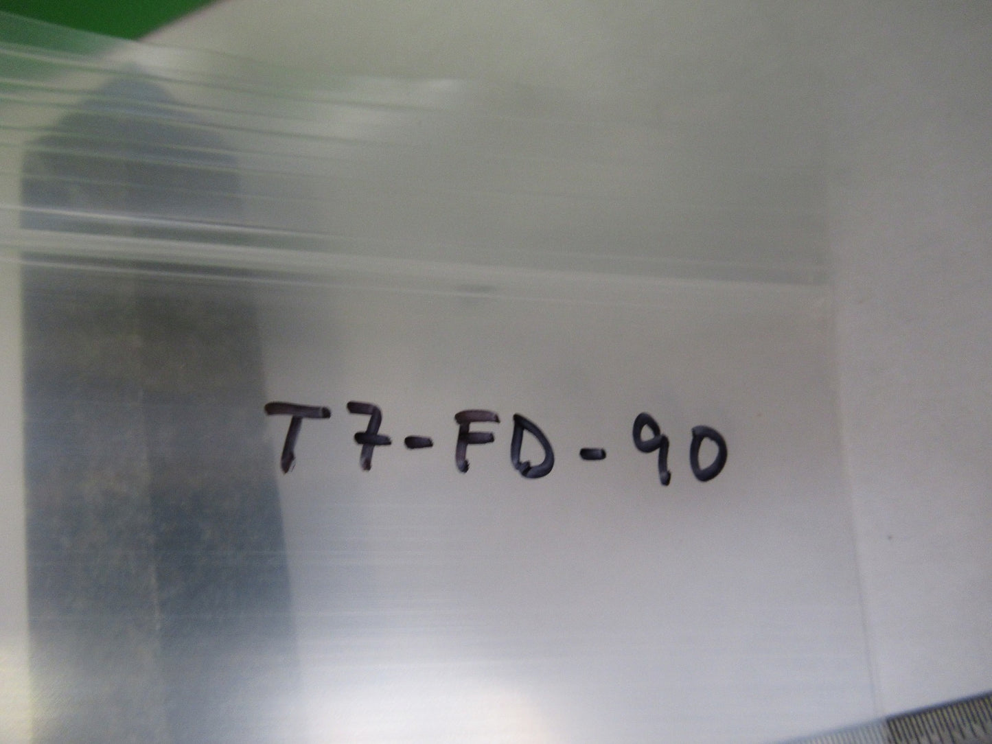 AMAZING POINTY MINERAL SAMPLE BEAUTIFUL SPECIMEN AS PICTURED T7-FD-90