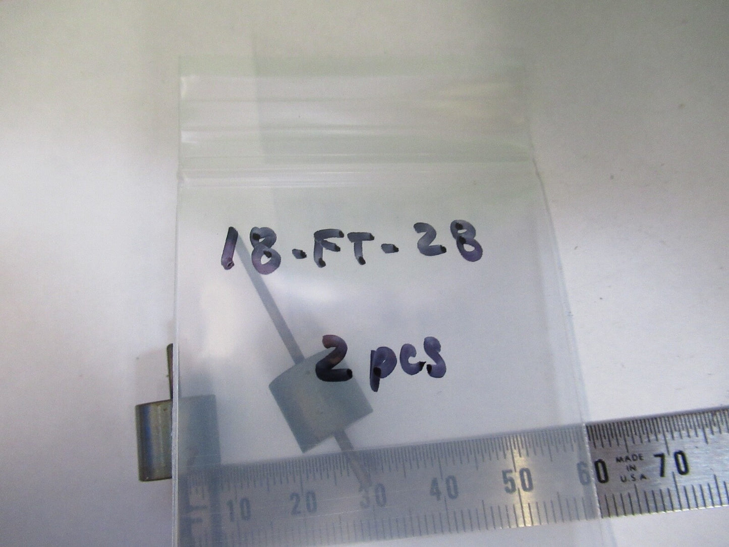 ULTRA HIGH TEMPERATURE GLASS TO METAL SEAL PIN ASSEMBLY AS PICTURED 18-FT-28