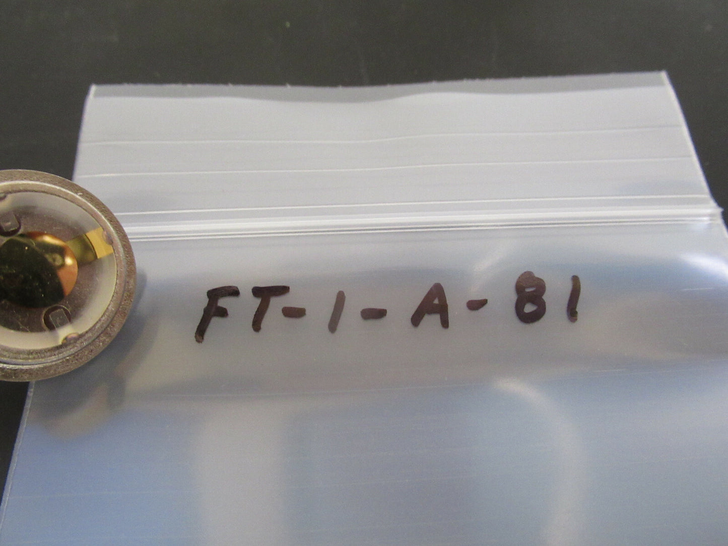 COLLECTABLE OPEN CAN QUARTZ CRYSTAL UNKNOWN FREQUENCY AS PIC #FT-1-A-81