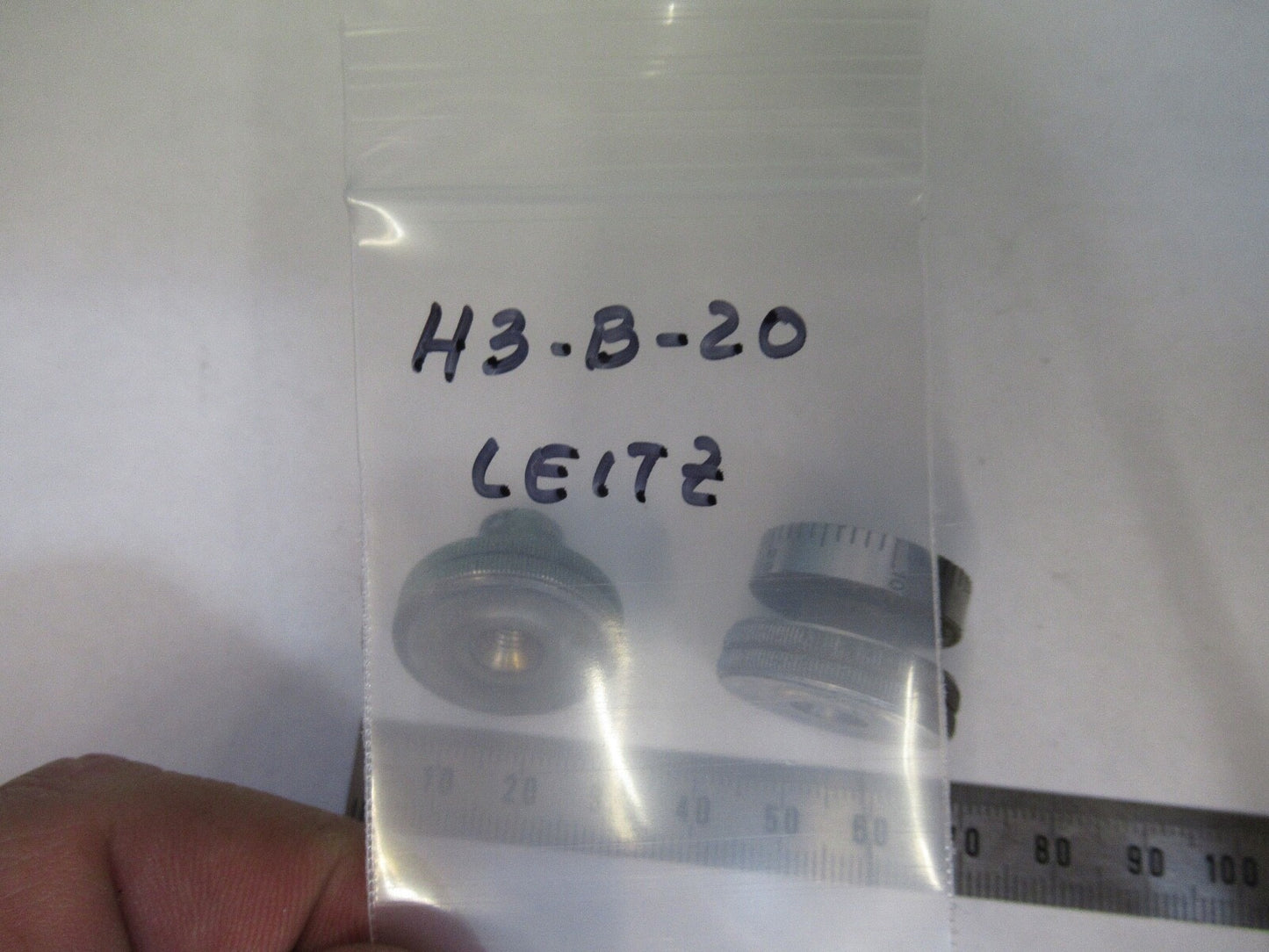 ERNST LEITZ GERMANY SET OF KNOBS ANTIQUE MICROSCOPE PART as pic H3-B-20