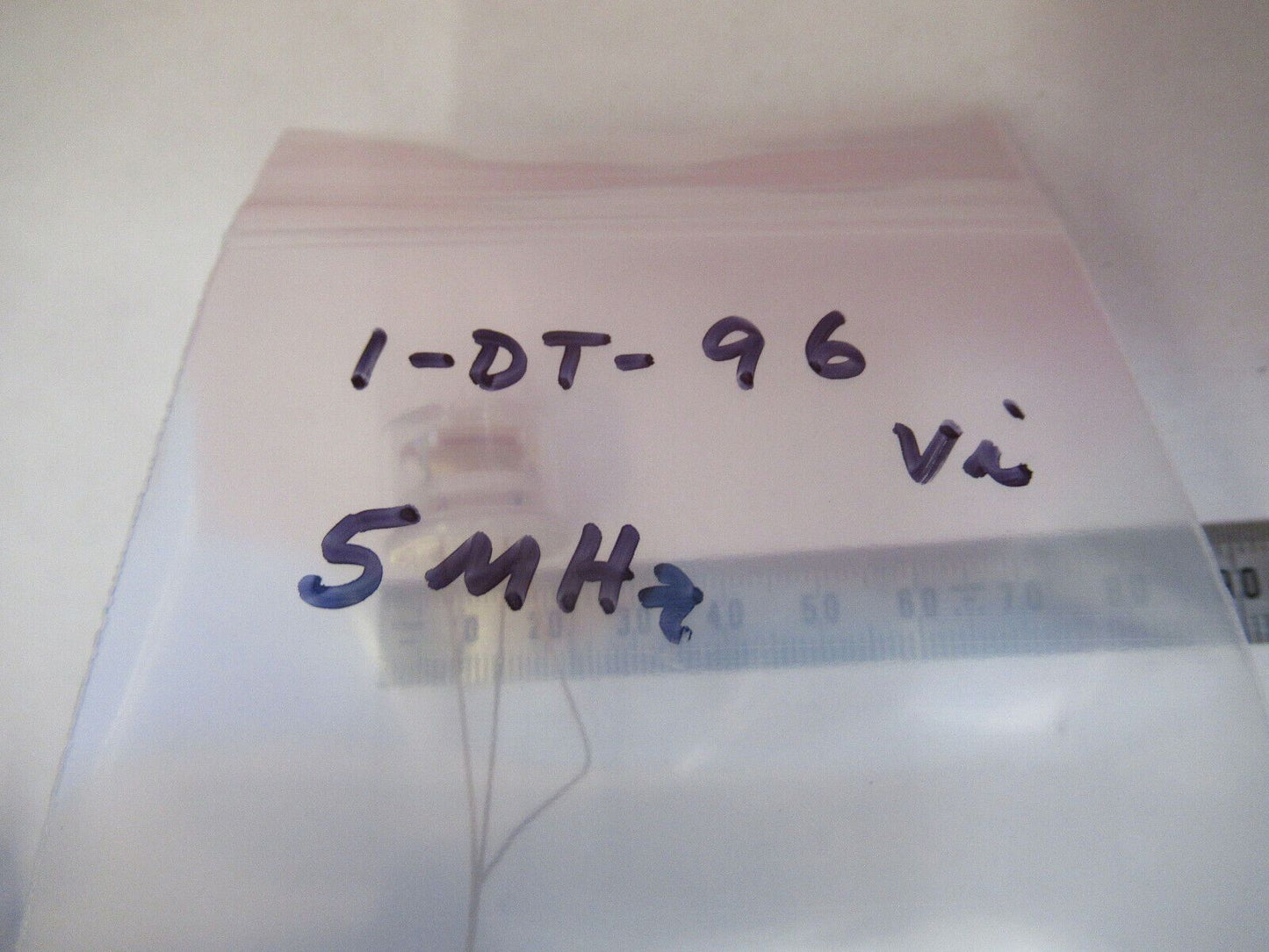 BELL LABS 5.000 MHz RESONATOR GLASS PKG FREQUENCY CONTROL AS PICTURED &1-DT-96