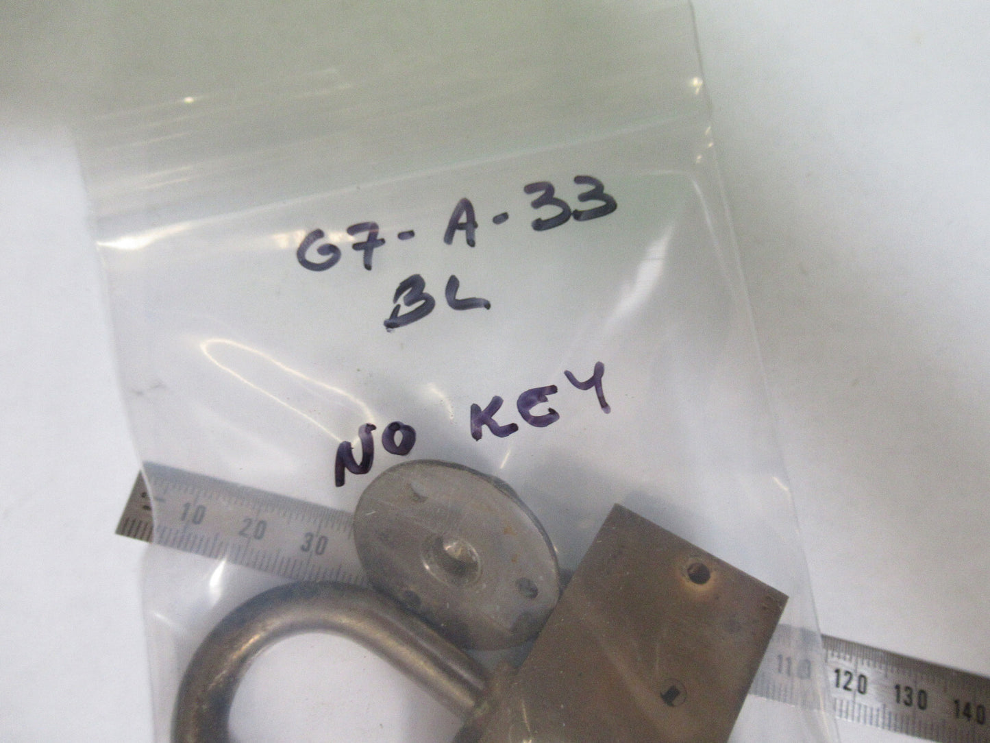 BAUSCH LOMB LOCK + HANDLE WITHOUT KEY MICROSCOPE PART AS PICTURED &G7-A-33