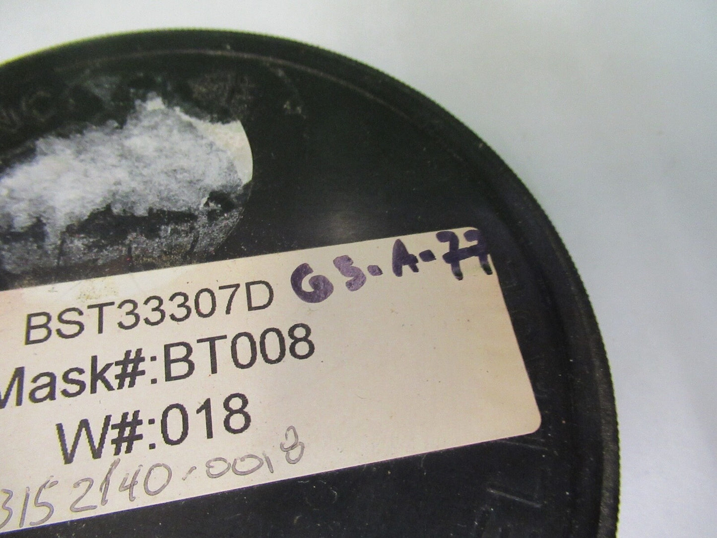 SAPPHIRE WAFER + COMPONENTS COLLECTABLE AS PICTURED G5-A-77