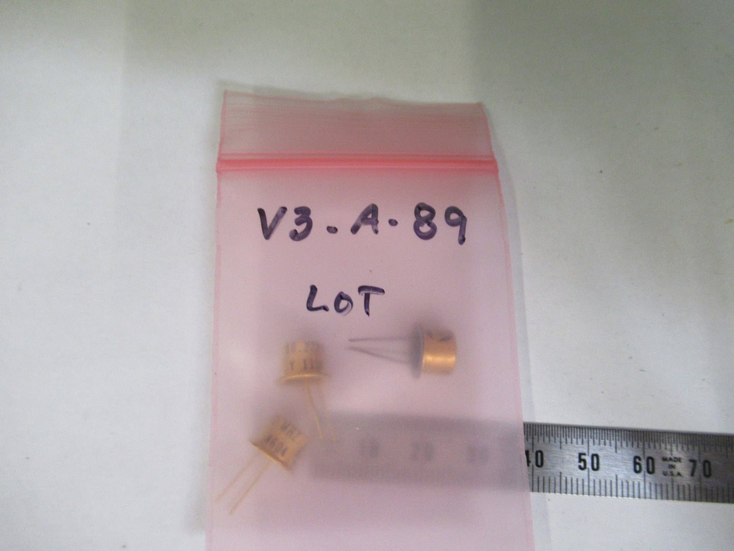 SPACE SWEPT CRYSTALS 10.23 50 MHz QUARTZ FREQUENCY STANDARD AS PICTURE V3-A-89