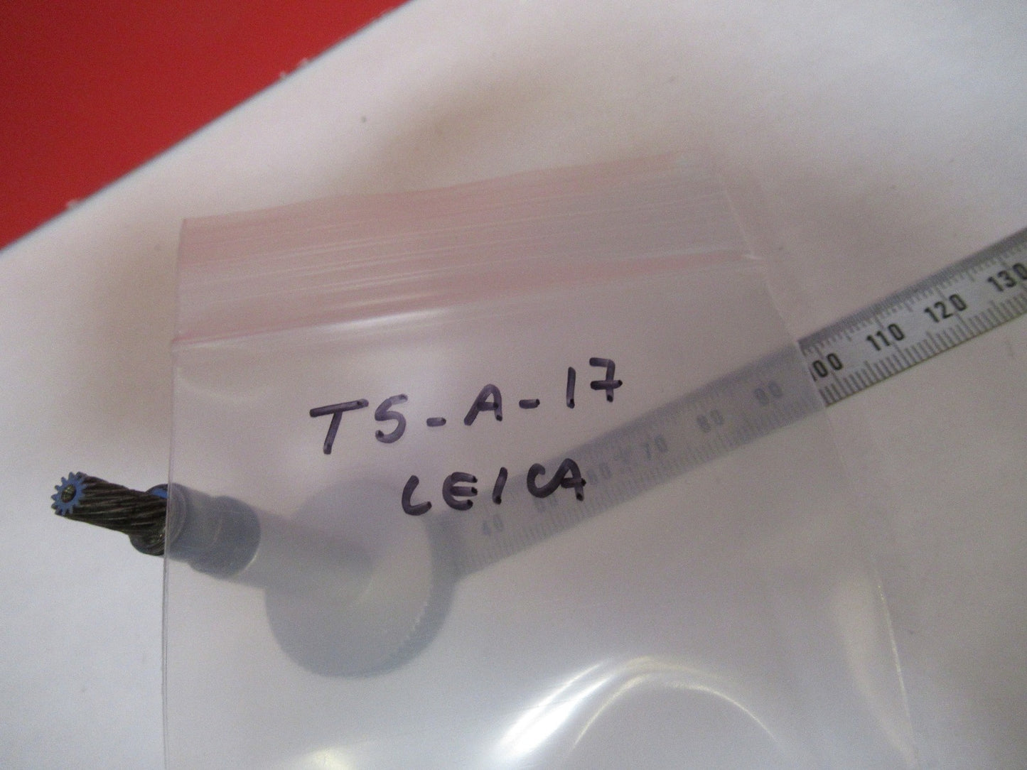 LEICA LEITZ GERMANY DMRB KNOB CONDENSER MICROSCOPE PART AS PICTURED T5-A-17