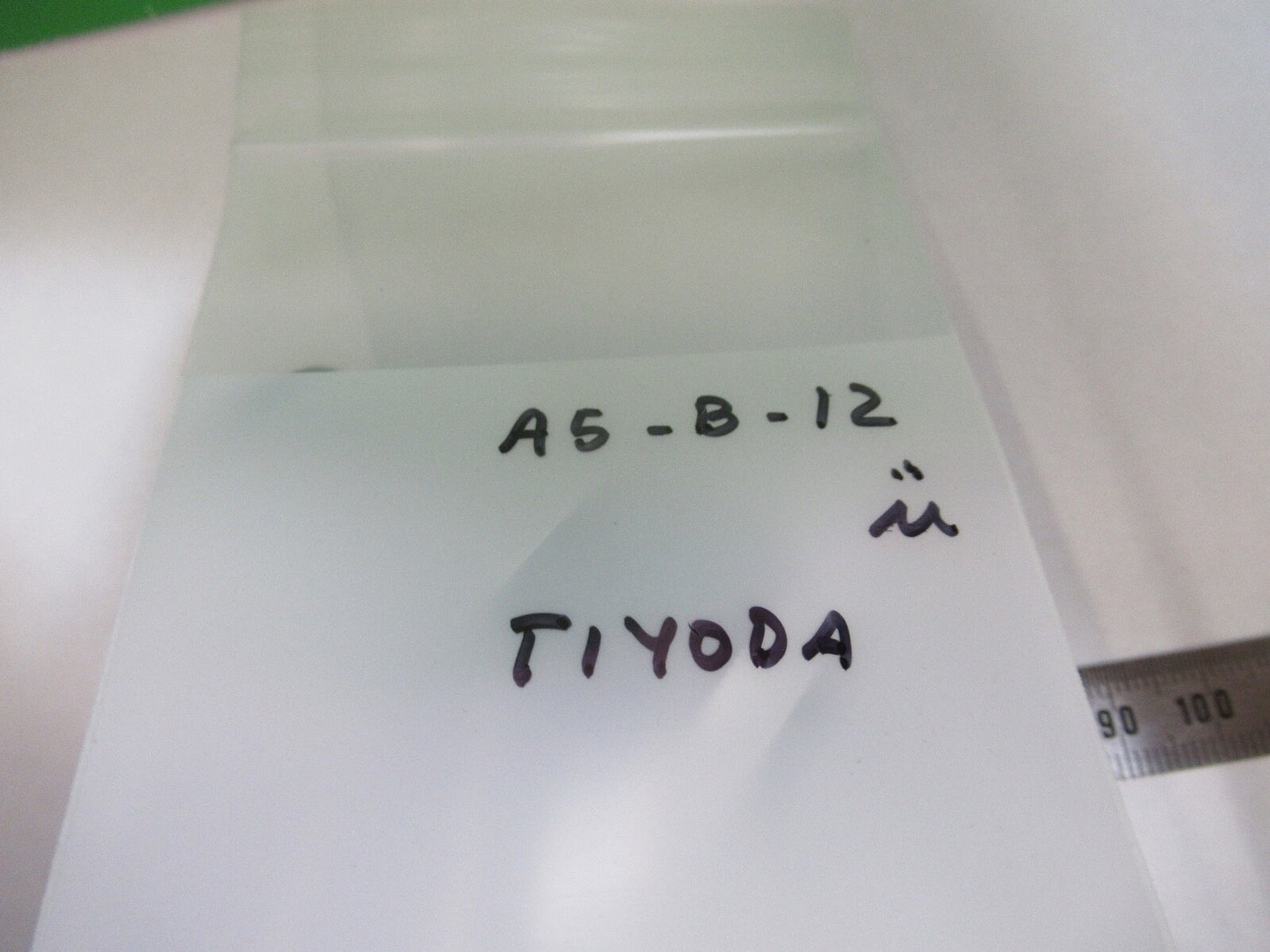 TIYODA JAPAN EYEPIECE MULTIPLE MAGNIFICATION MICROSCOPE PART AS PIC A5-B-12