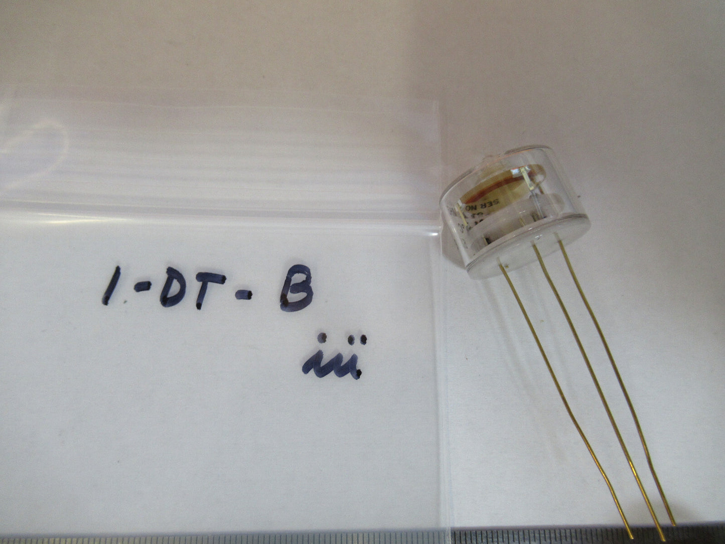 BLILEY ELECTRIC GLASS PKG QUARTZ RESONATOR 5.120 MHz FREQUENCY AS PIC &1-DT-B