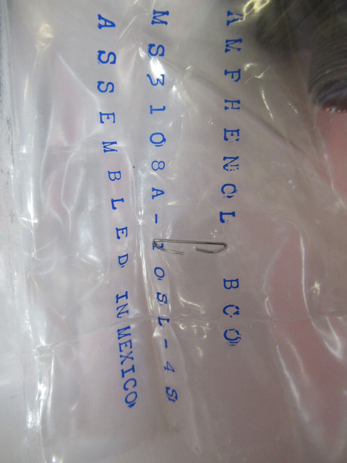 AMPHENOL MIL SPEC MS3108A-10SL-4S CONNECTOR Y6-B-43