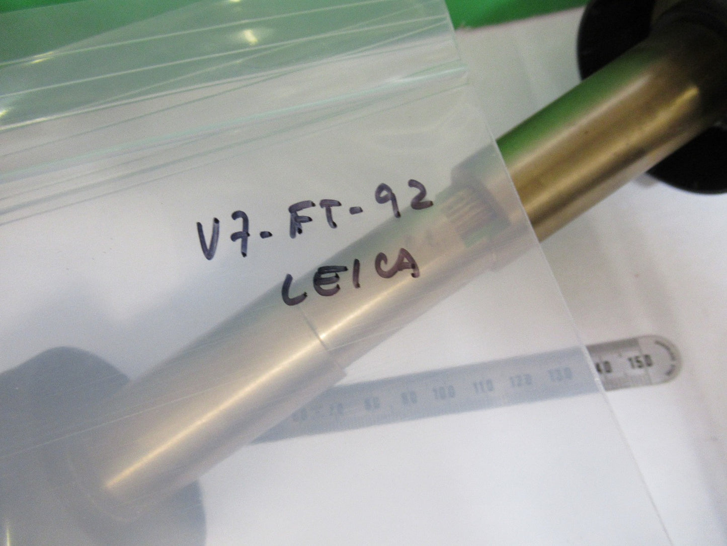 LEICA LEITZ GERMANY DMRB SET KNOBS STAGE MICROSCOPE PART AS PICTURED V7-FT-92