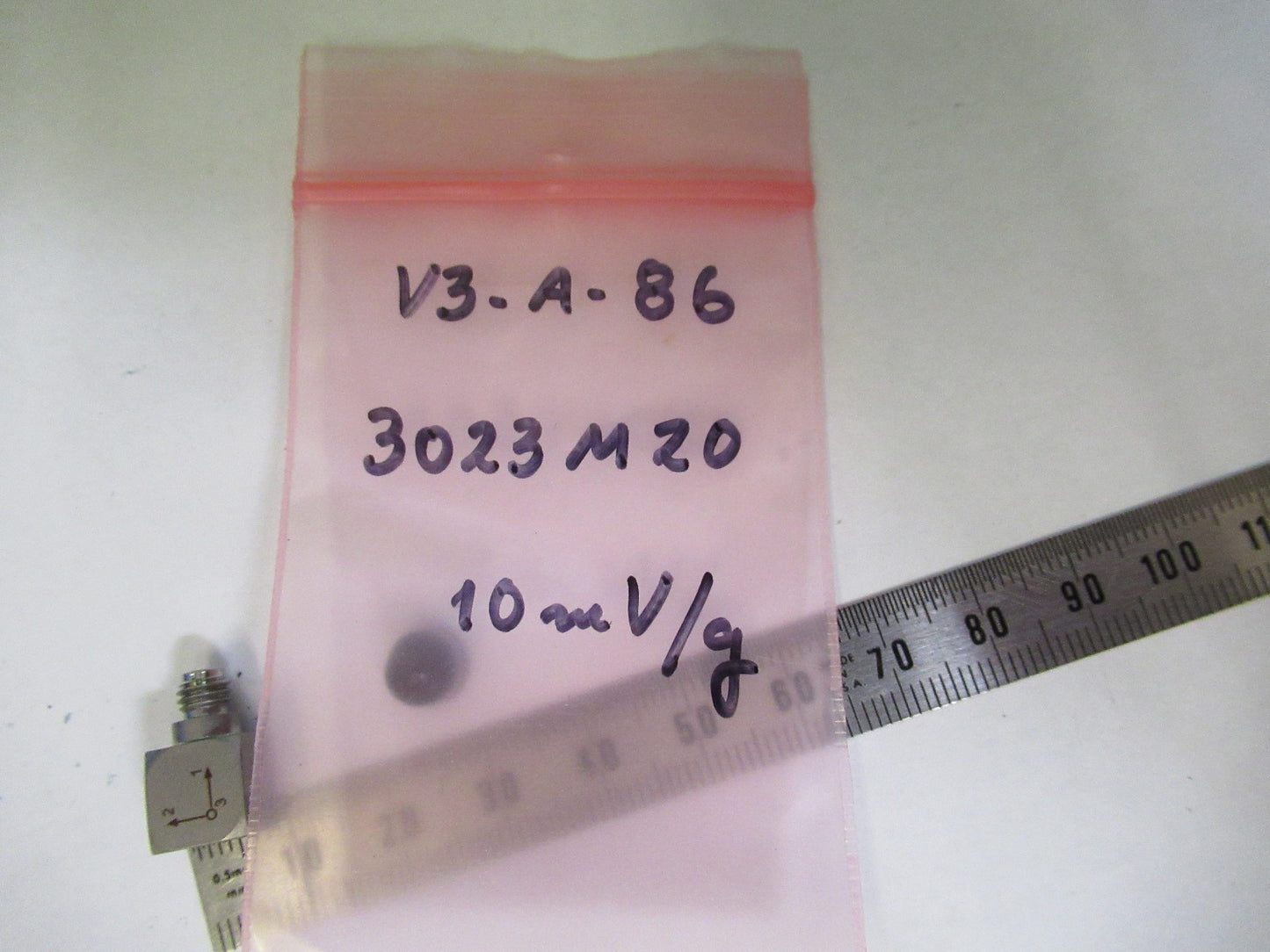 TRIAX DYTRAN 3023M20 10mV/g ACCELEROMETER VIBRATION SENSOR AS PICTURED V3-A-86