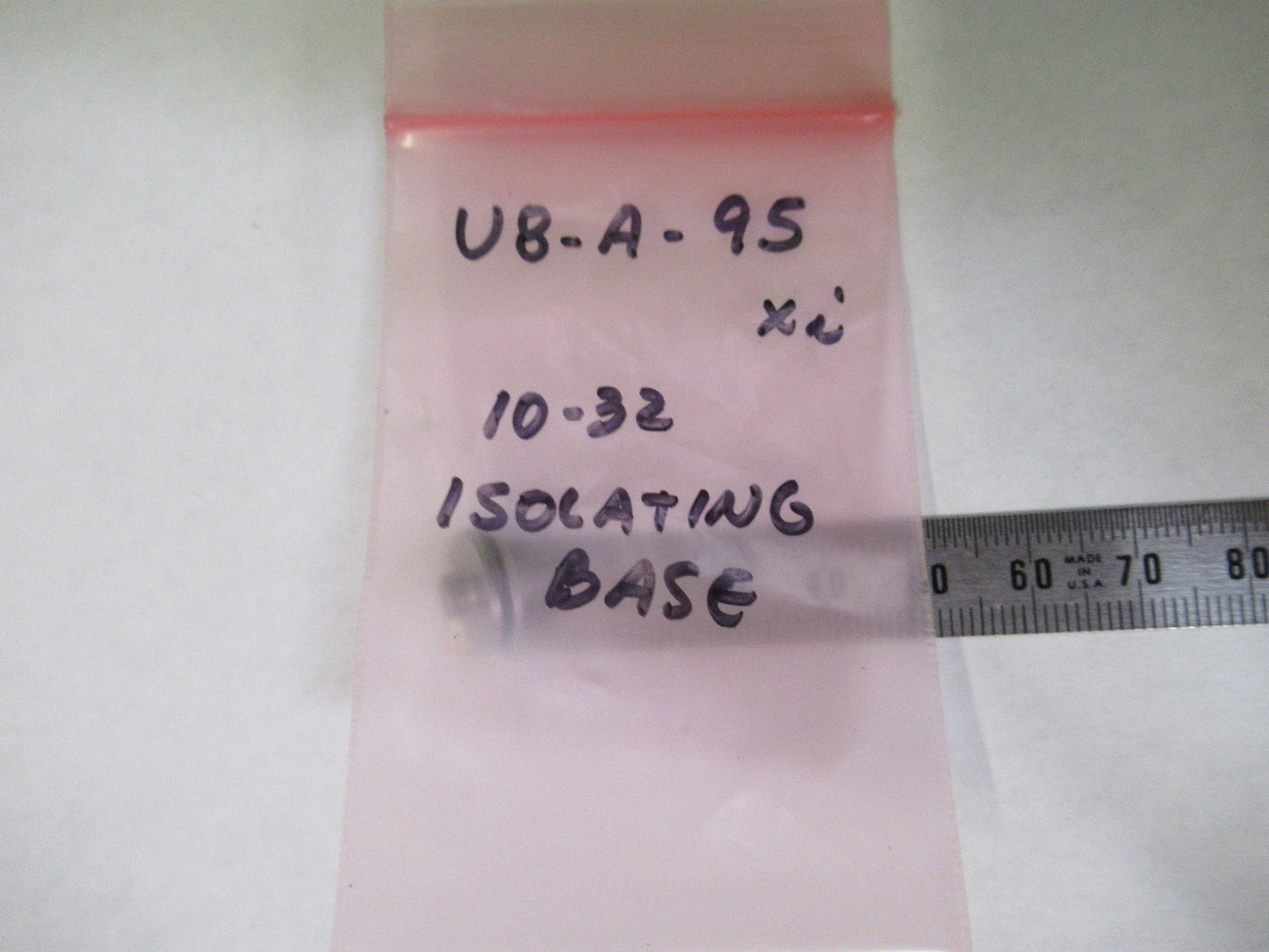 PCB PIEZOTRONICS ENDEVCO ACCESSORY ISOLATION MOUNTING BASE 10-32 both U8-A-95