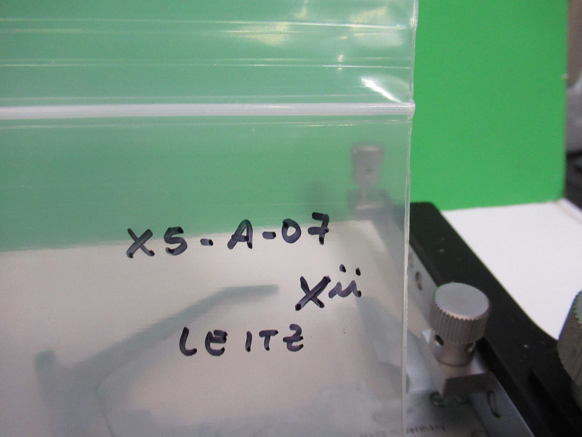 FIT MANY LEITZ GERMANY XY STAGE CLIPS MICROSCOPE PART OPTICS AS PICTURED X5-A-07
