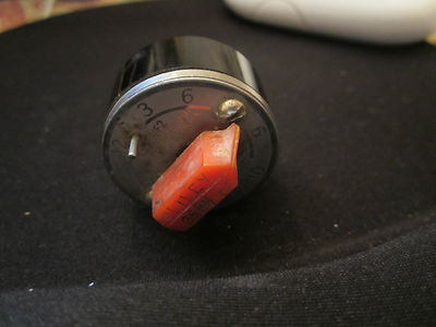 VINTAGE WWII QUARTZ CRYSTAL BLILEY ELECTRIC VARIABLE 3504KC FREQUENCY VF2 RED #1