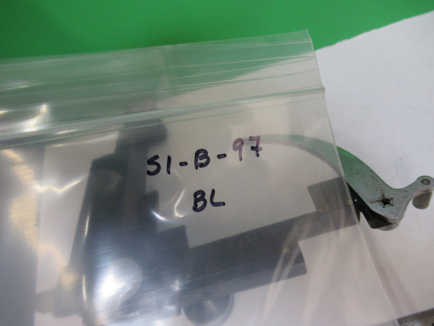 BAUSCH LOMB UNIVERSAL XY STAGE CLIPS MICROSCOPE PART AS PICTURED S1-B-97