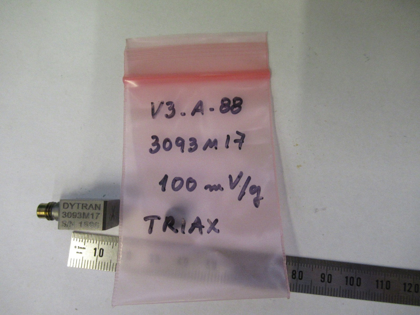 DYTRAN 3093M17 100mV/g ACCELEROMETER VIBRATION SENSOR AS PICTURED V3-A-88