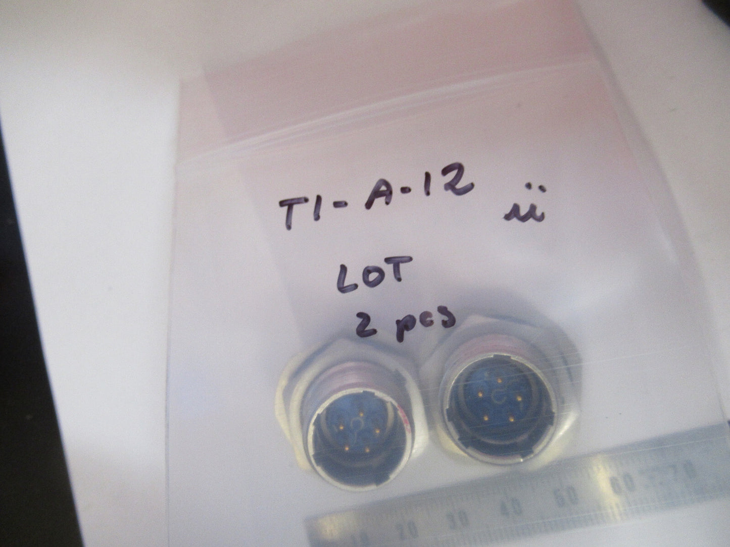 SEALTRON SPACE CONNECTOR MIL SPEC M83723/89Y1005N AS PICTURED T1-A-12