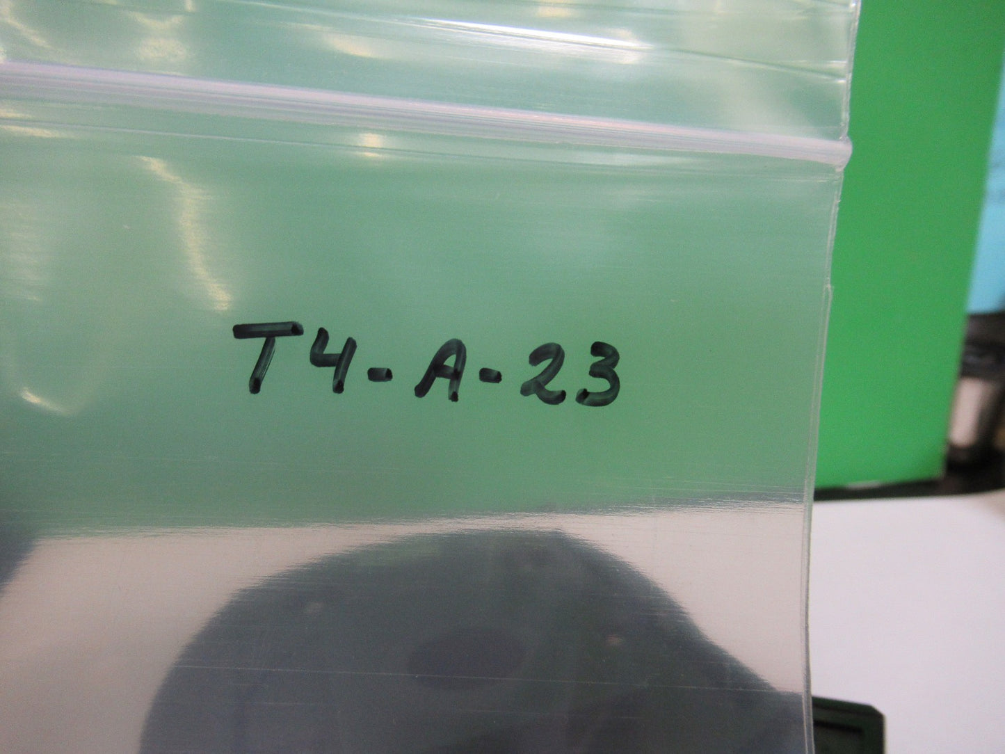 OLYMPUS JAPAN NOSEPIECE U-P4RE MICROSCOPE PART AS PICTURED T4-A-23