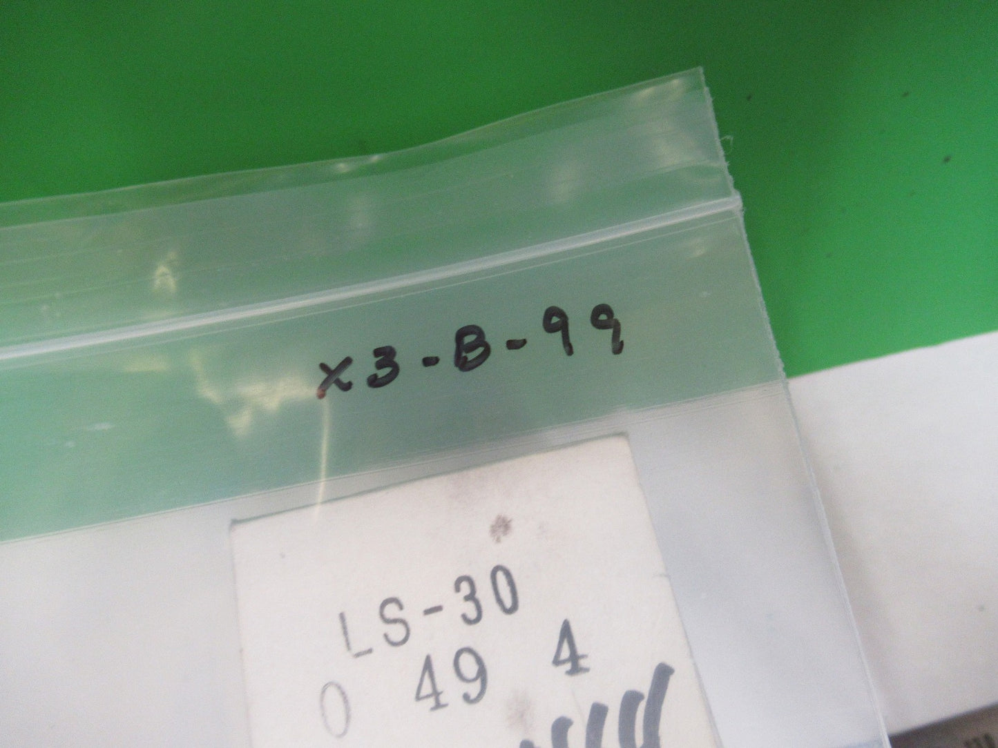 OLYMPUS JAPAN 6-8V 30W LS-30 LAMP BULB ILLUMINATOR MICROSCOPE PART X3-B-99