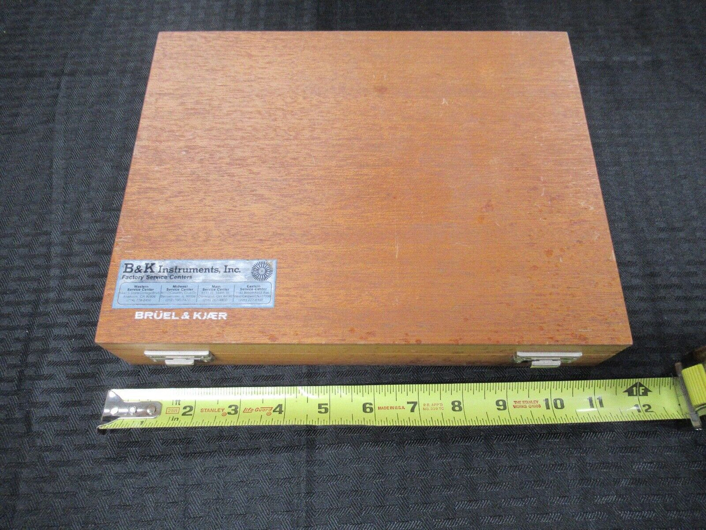BRUEL KJAER EMPTY MAHOGANY WOOD INSTRUMENT BOX 2619 DENMARK AS PICTURED &G8
