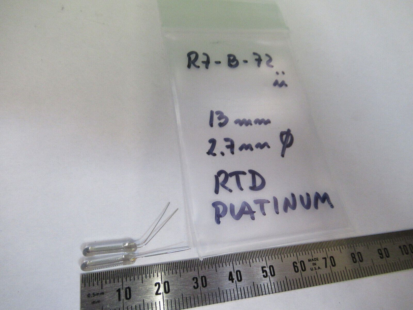 PAIR RTD PT100 PLATINUM TEMPERATURE SENSOR 100 OHMS GLASS AS PICTURED R7-B-72