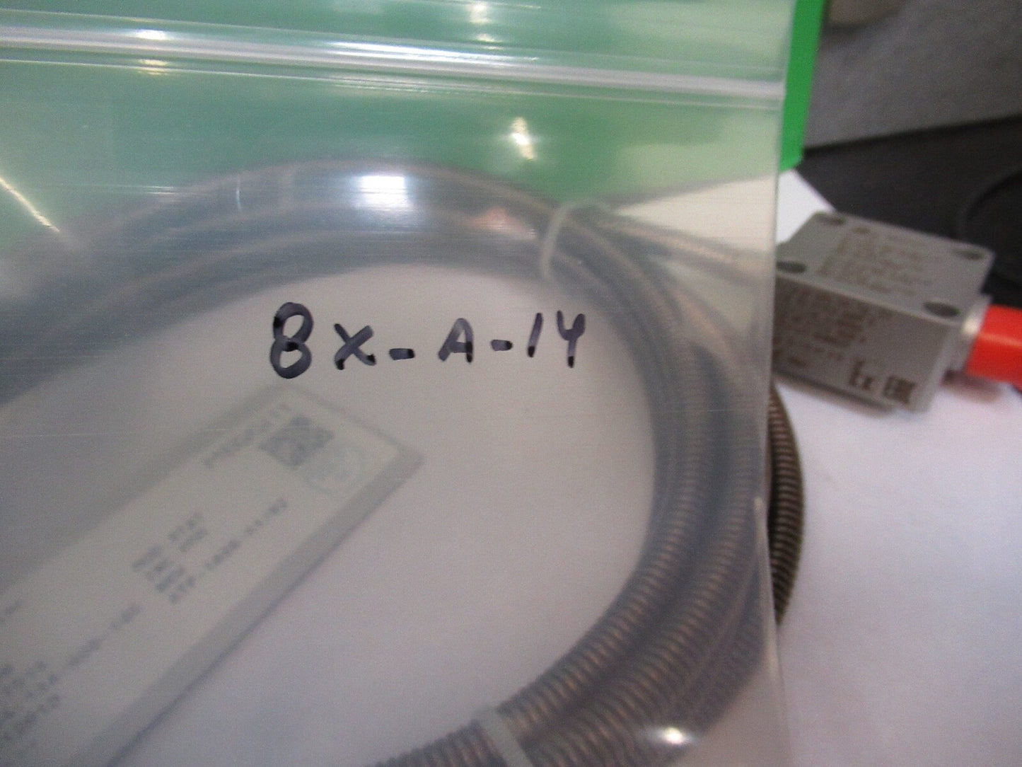 Meggitt Vibro-meter CE 134 444-134-000-145 Atex Accelerometer AS Picture