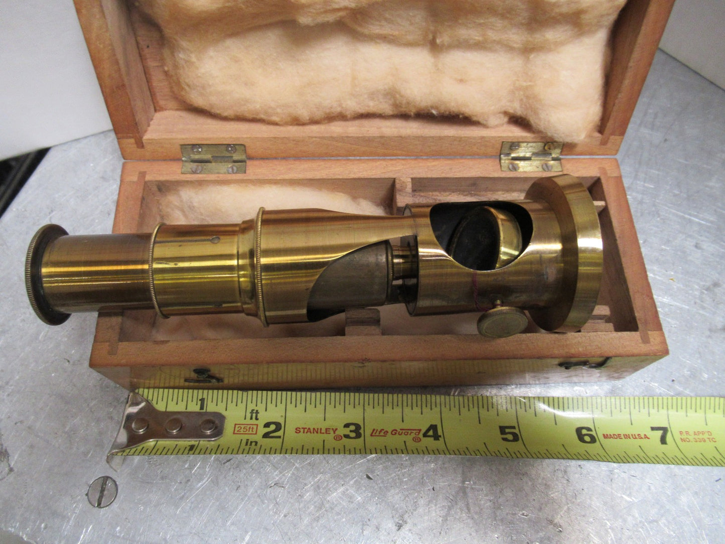 ANTIQUE FRENCH PORTABLE BRASS MICROSCOPE  WITH BOX circa 1870 T8-B-30