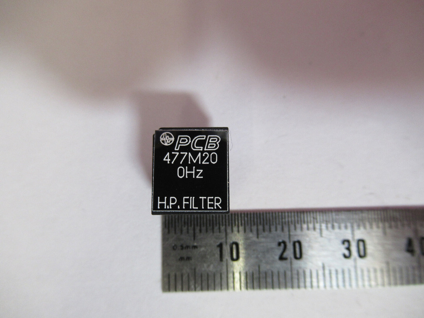 PCB PIEZOTRONICS 477M20 HP FILTER for ACCELEROMETER SIGNAL AS PICTURED 4-DT