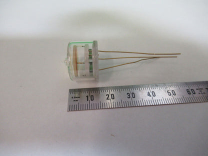 BENDIX 5 MHz QUARTZ FREQUENCY CONTROL RESONATOR GLASS PACKAGED AS PIC &Z5-A-16