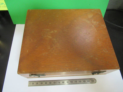 EMPTY WOOD BOX LEITZ WETZLAR GERMANY POL MICROSCOPE PART AS PICTURED Q7-A-19