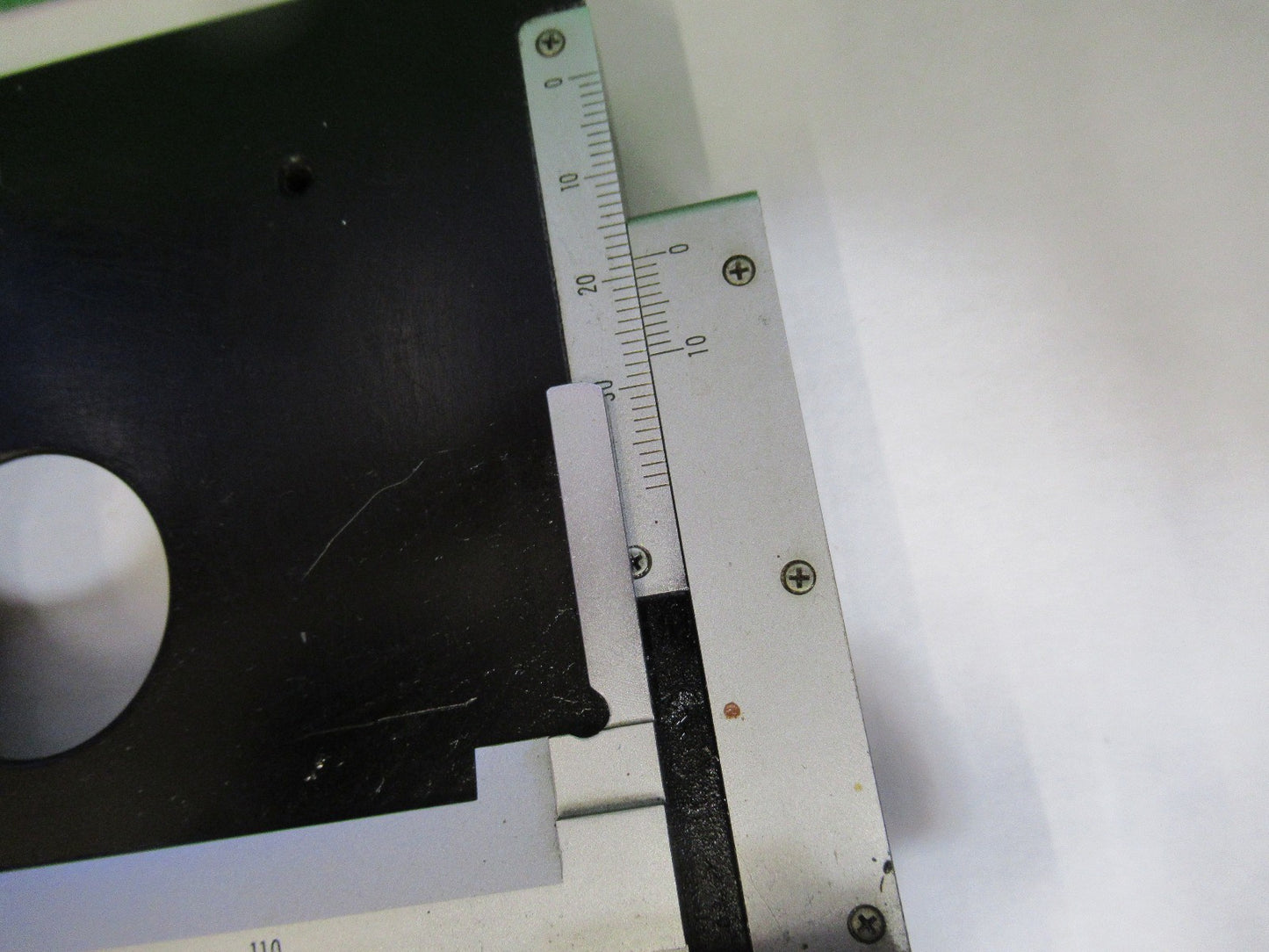 OLYMPUS JAPAN  XY STAGE TABLE MICROSCOPE PART AS PICTURED T7-FD-95