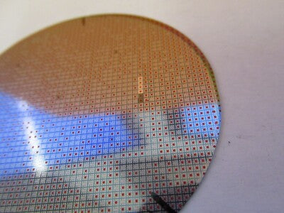 COLLECTABLE GOLD PLATED SILICON WAFER WITH ELECTRONIC COMPONENTS AS PIC &H8-C-34