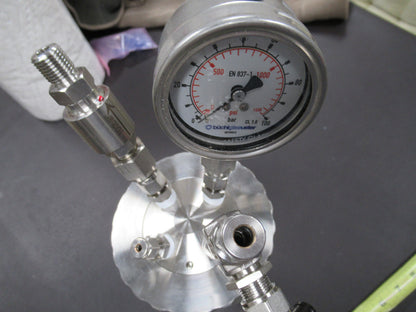 BRAND NEW BUCHI SWISS HIGH PRESSURE AUTOCLAVE 100 BAR AS PICTURED buchibox