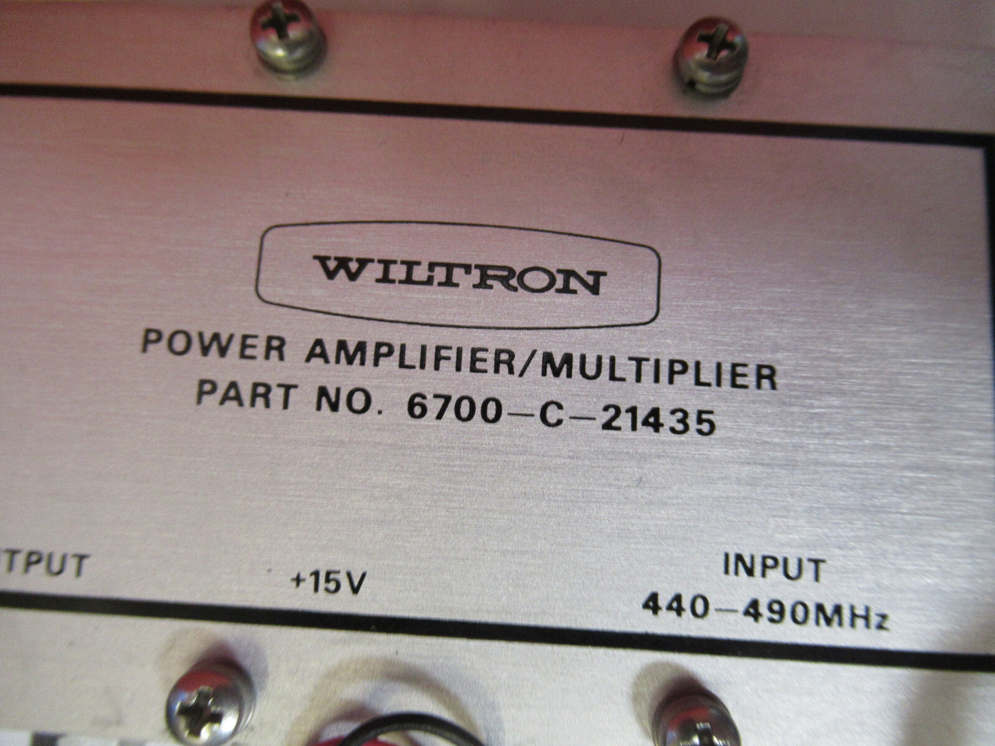 AMPLIFIER SAMPLER 6700-C-21435 MICROWAVE RF FREQUENCY GHz WILTRON AS PIC T7-A-35