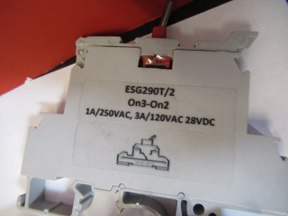 LOT INDUSTRIAL CONTROL SWITCHES ESG290T AS PICTURED X3-B-06